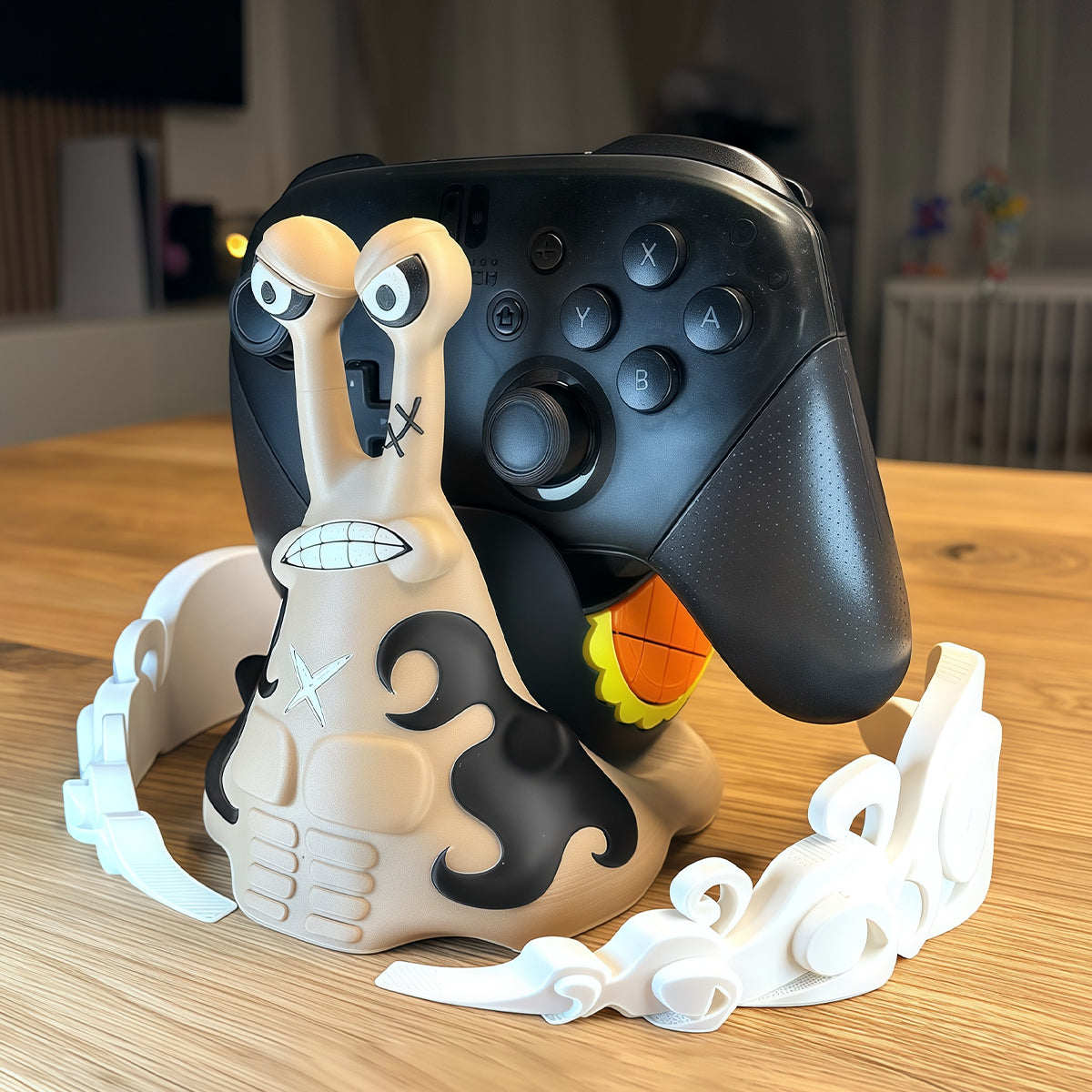Gear 4 Luffy Transponder Snail - One Piece Universal Controller Stand Anime Gaming Accessories Playstation Xbox Switch Pro PS5 PS4 1
