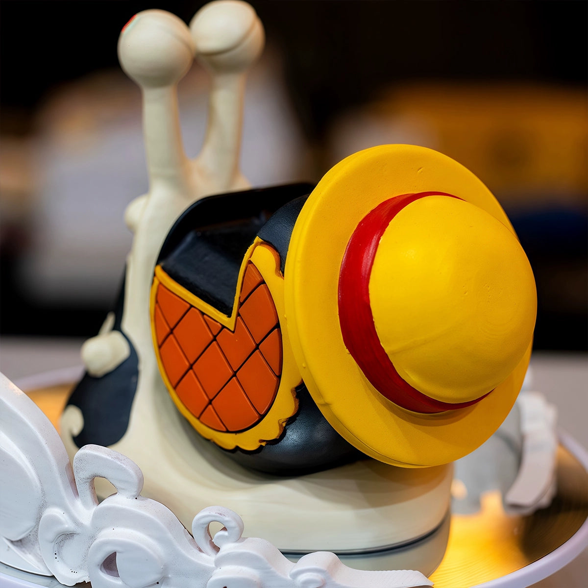 Gear 4 Luffy Transponder Snail - One Piece Universal Controller Stand