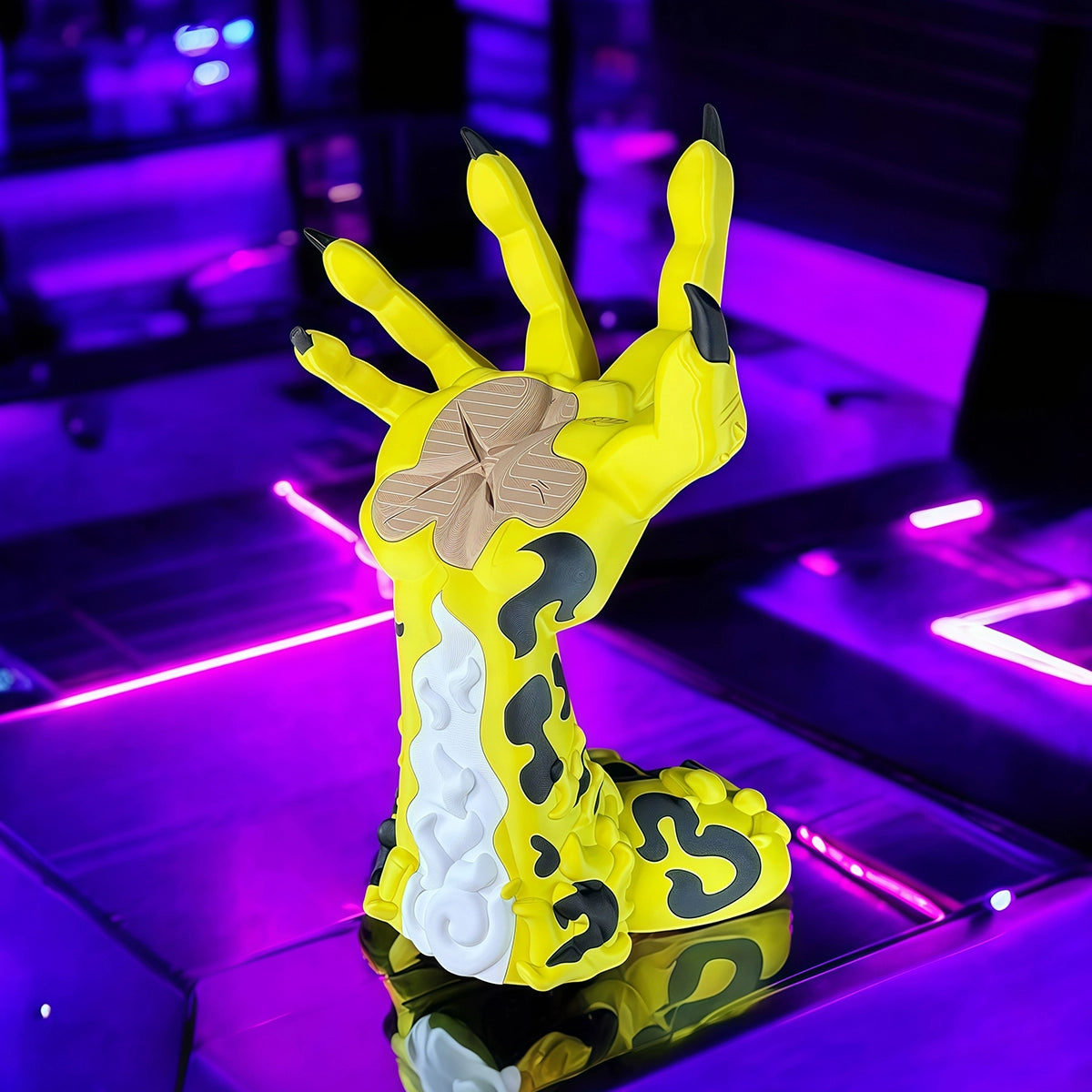 Rob Lucci - One Piece Universal Controller Stand Anime Gaming Accesories Playstation PS5 PS4 Xbox Switch Pro 1