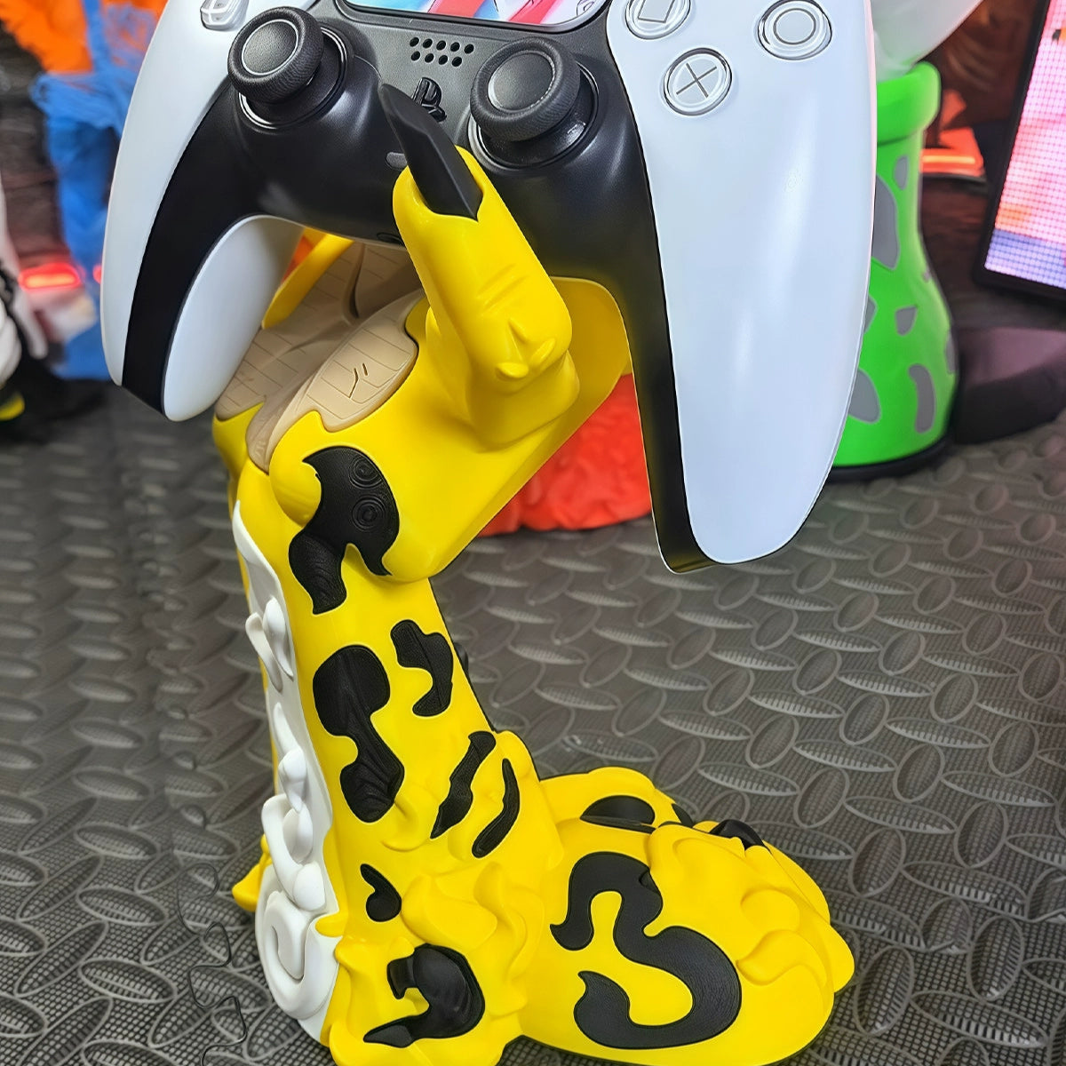 Rob Lucci - One Piece Universal Controller Stand Anime Gaming Accesories Playstation PS5 PS4 Xbox Switch Pro 3