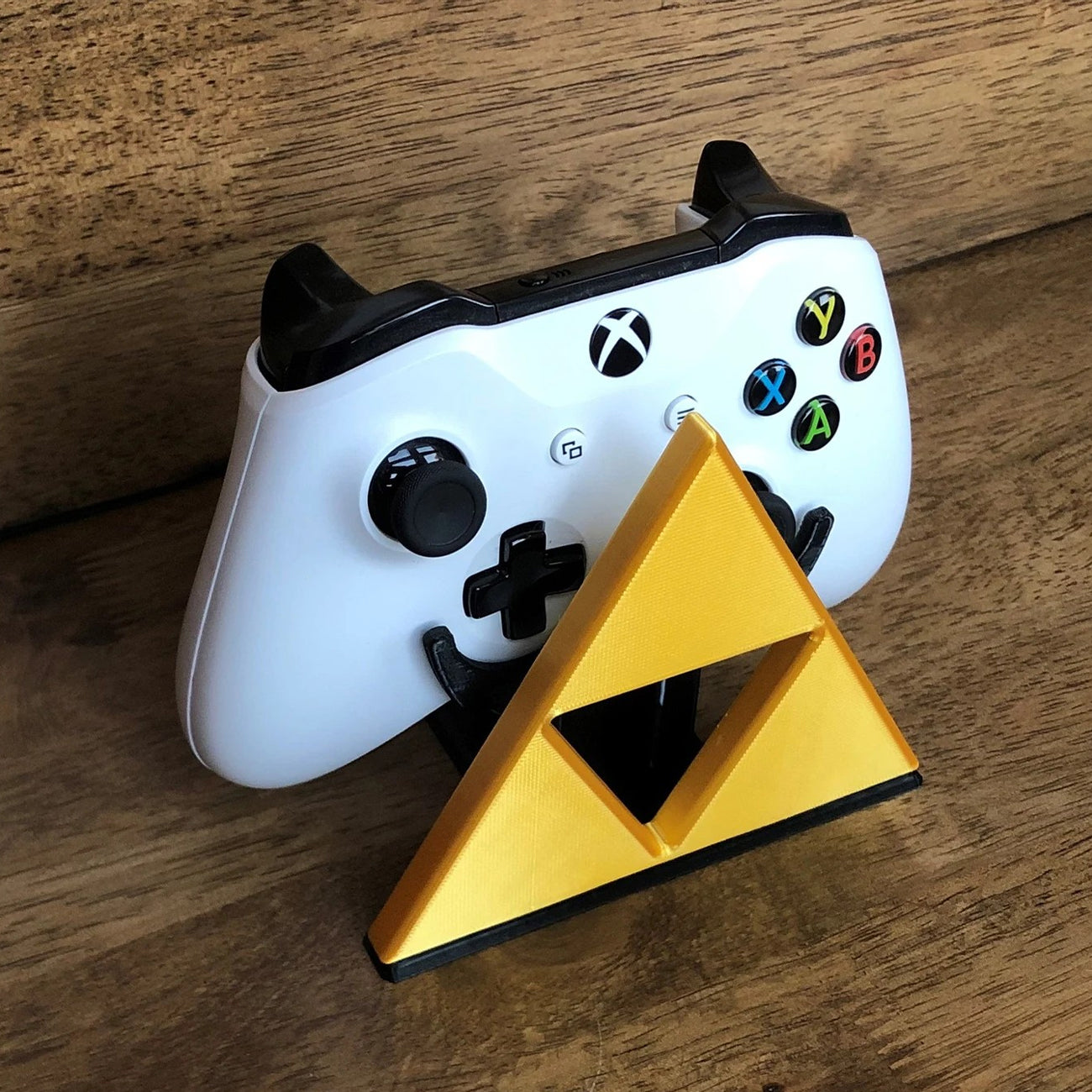 Triforce Legend Of Zelda Universal Controller Stand Playstation PS5 PS4 Switch Pro Xbox Gaming Accessories 1